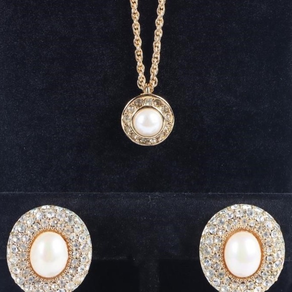 VTG CHRISTIAN DIOR FAUX PEARL EARRINGS & NECKLACE - Picture 1 of 5